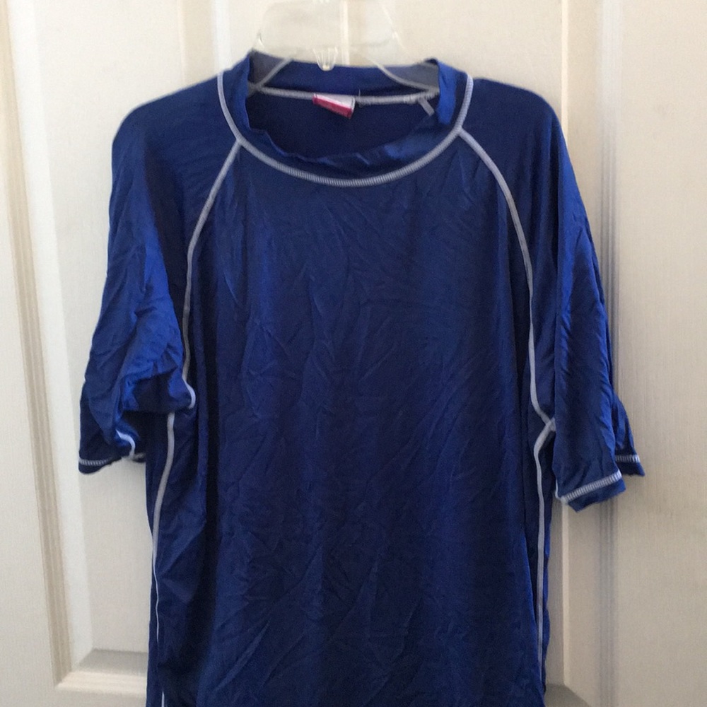 FINAL MARKDOWN Men’s beach rays tee (L)